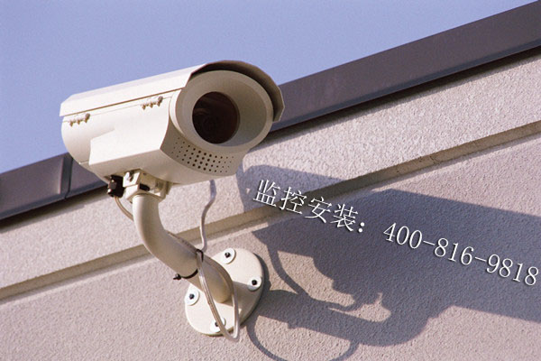 安装监控摄像头图片